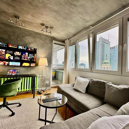 Palace 2 Wifi 600 Mbs 55'Tv Netflix Hbo 2Xmetro Appletv Warsaw Ngoại thất bức ảnh
