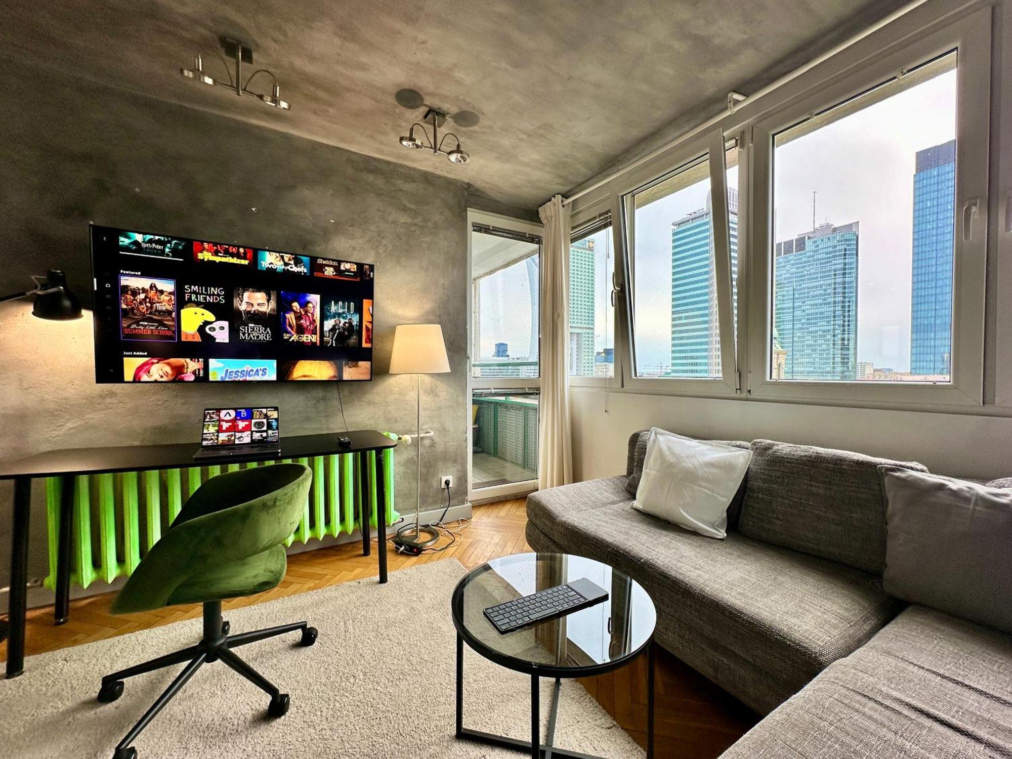 Palace 2 Wifi 600 Mbs 55'Tv Netflix Hbo 2Xmetro Appletv Warsaw Ngoại thất bức ảnh