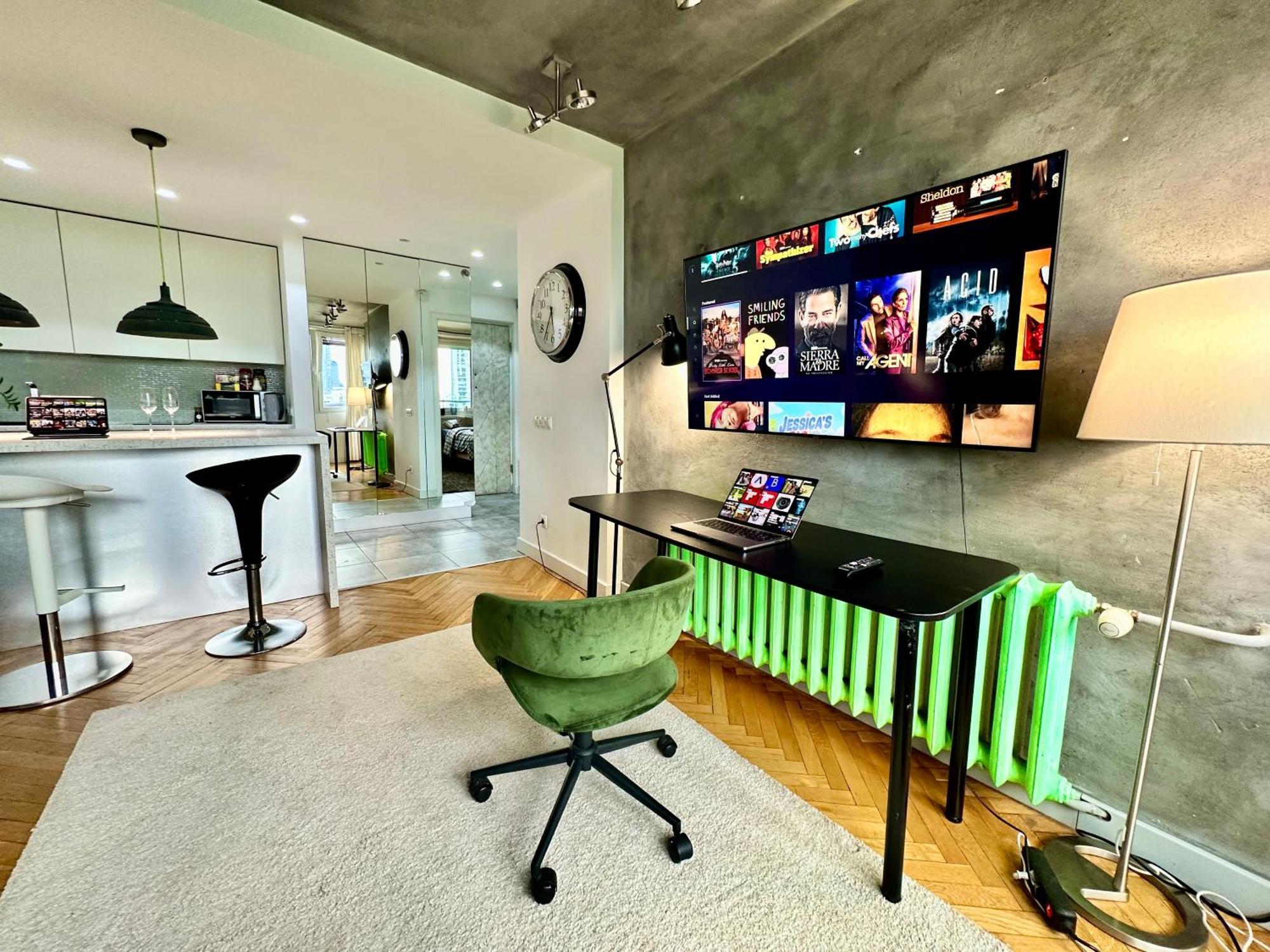 Palace 2 Wifi 600 Mbs 55'Tv Netflix Hbo 2Xmetro Appletv Warsaw Ngoại thất bức ảnh