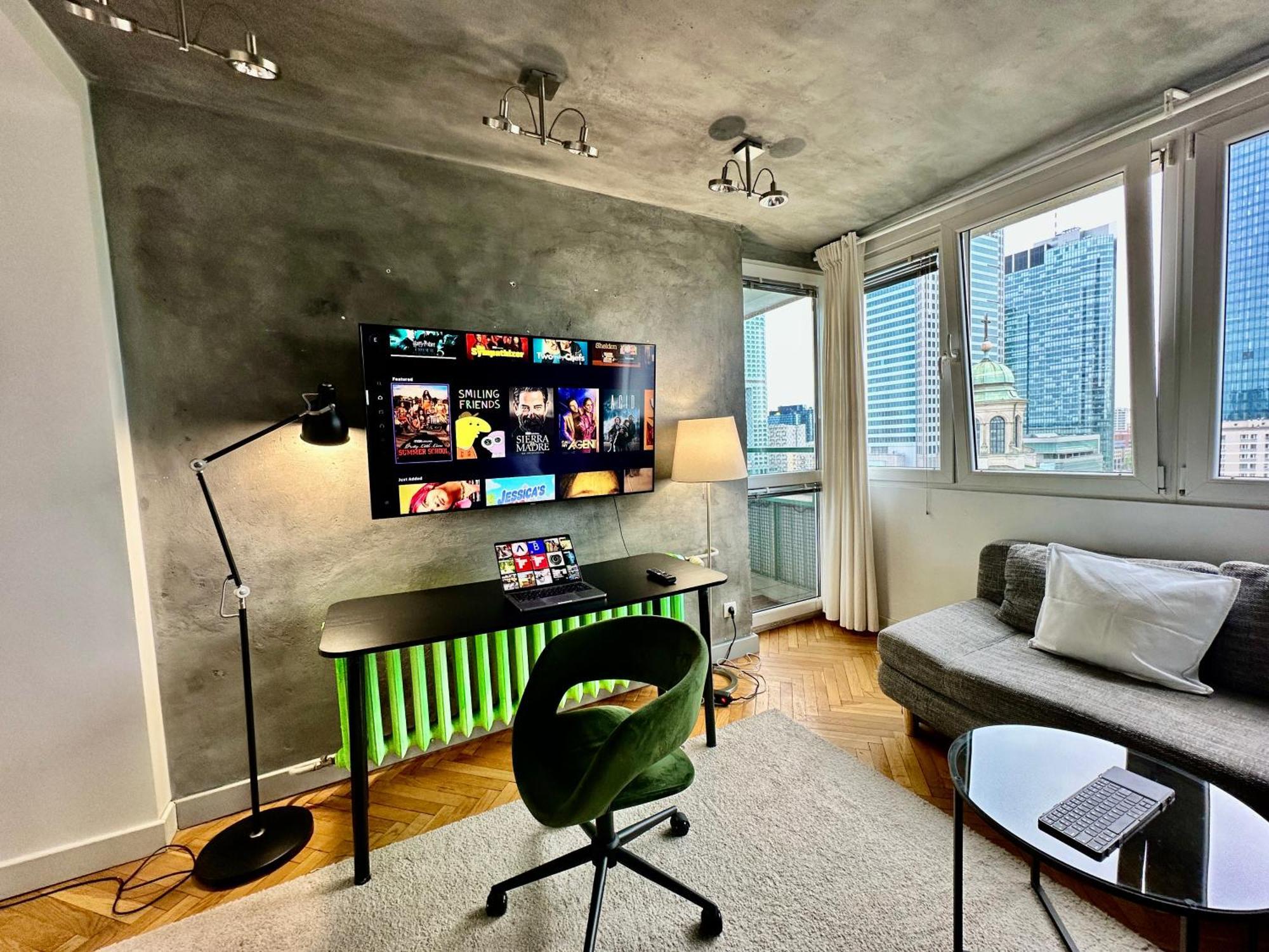 Palace 2 Wifi 600 Mbs 55'Tv Netflix Hbo 2Xmetro Appletv Warsaw Ngoại thất bức ảnh